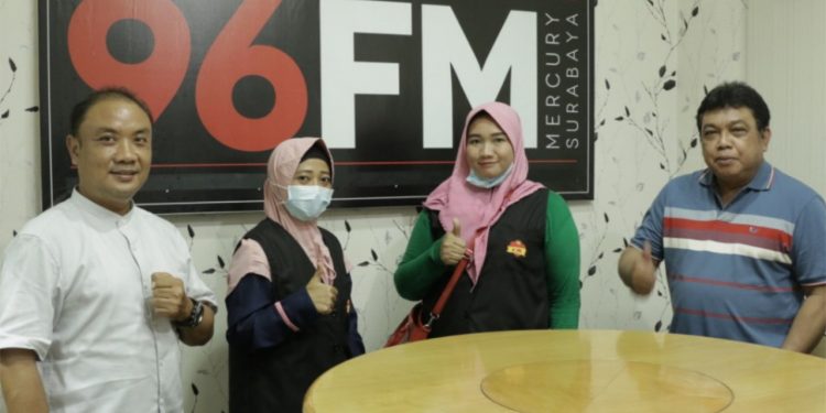 Konsisten berbagi senyum bersama Komunitas Jumat Berbagi