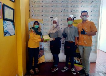 Hari Kanker Anak Internasional: Generasi Muda Depot Gang Djangkrik Group Berbagi Kasih