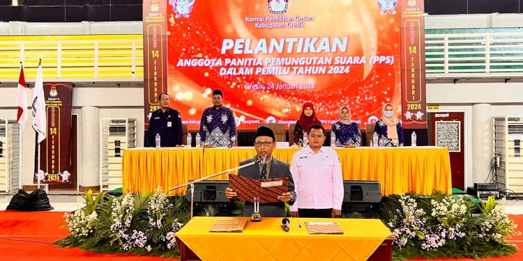 25 ribu lebih anggota PPS Pemilu 2024 se-Jatim hari ini dilantik