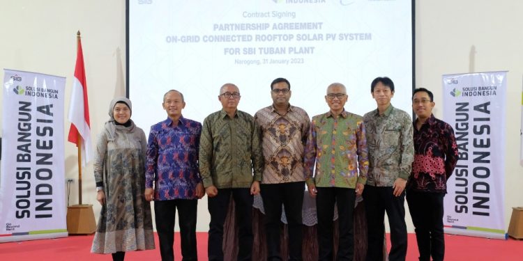 PT. SBI terus dorong proyek solar panel untuk pabrik semen di Tuban Jawa Timur