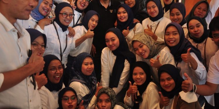 Program Mekaar, Erick Thohir tingkatkan kesejahteraan keluarga pekerja BUMN di Banyuwangi