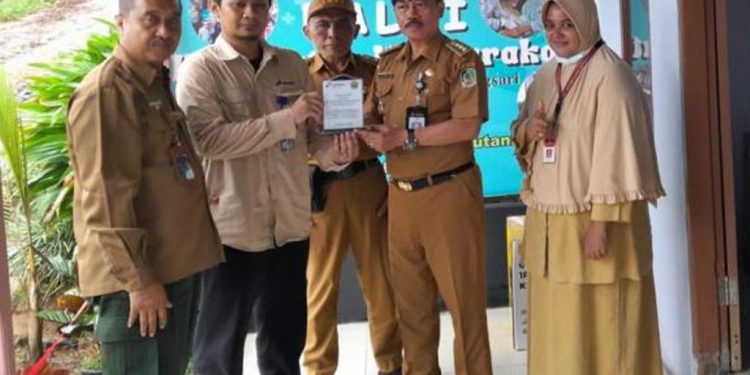 Bantu warga terpencil di Petak Lima Perhutani Gombengsari, Pertamina Tanjung Wangi bangun Balai Kesehatan