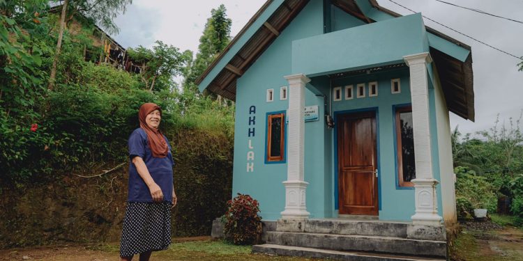 PLN NP UP Pacitan bangun 3 rumah dari FABA untuk masyarakat prasejahtera