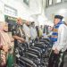 Safari Ramadan, Eri Cahyadi bagikan kursi roda dan modal UMKM dari zakat ASN