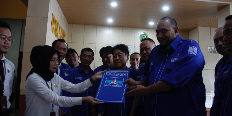 Datangi PTUN Surabaya, Demokrat Jatim minta MA tolak PK kubu Moeldoko