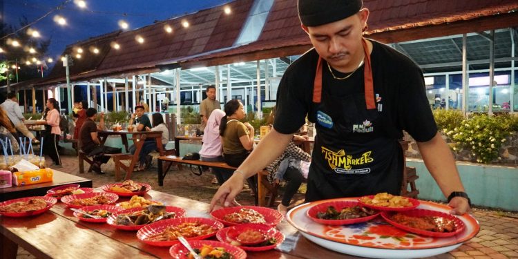 Omzet Pedagang Kampung Mandar Banyuwangi naik dua kali lipat selama Ramadhan