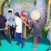 Ikuti open house dengan Gubernur di Grahadi, senyum kebahagiaan tampak di wajah masyarakat yang hadir
