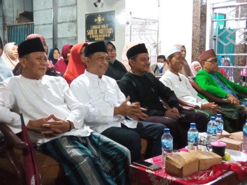 Hadiri peringatan Nuzulul Quran warga Panjang Jiwo, Anas Karno: Perkuat tali silahturahmi