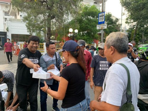 Rutinitas Ramadan, wartawan Pokja Judes bagikan Takjil