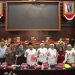 Datangi DPRD Jatim, ratusan Nakes Jatim tolak RUU Kesehatan Omnibus Law. Nakes: Kalau tidak didengarkan kita akan mogok kerja