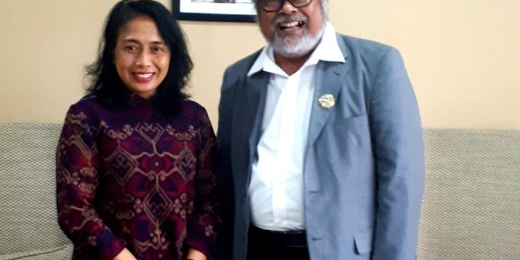 PN SORONG MENGHADIRKAN ANAK SEBAGAI SAKSI MAHKOTA KEMATIAN AYAHNYA