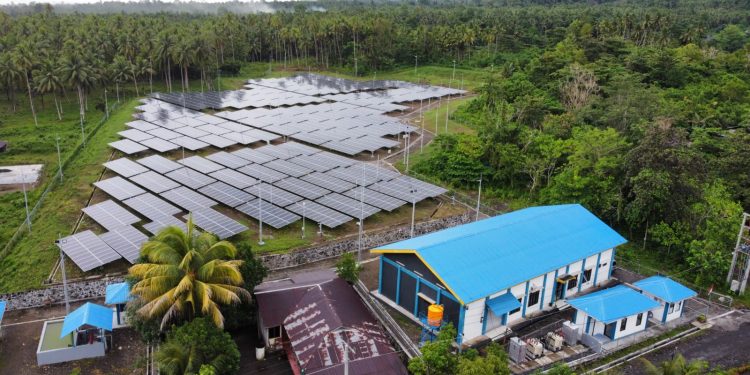 Dorong elektrifikasi 100 Persen, PLN NP revitalisasi lima PLTS Kepulauan Terluar