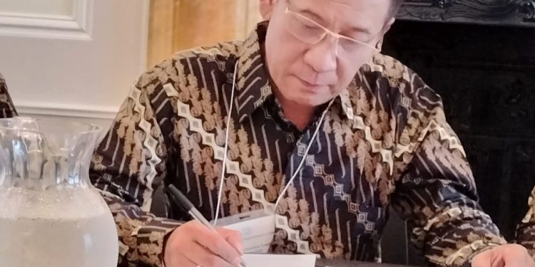 Dekan Fikom Unitomo belajar digitalisasi ke Amerika Serikat