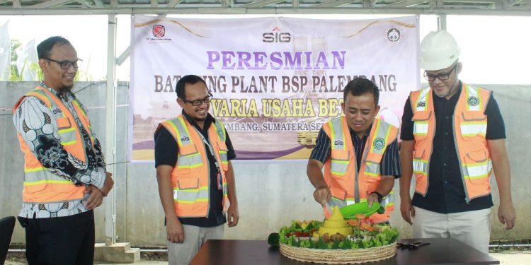 Unit usaha SIG, resmikan Ready-Mixed Batching Plant di Palembang