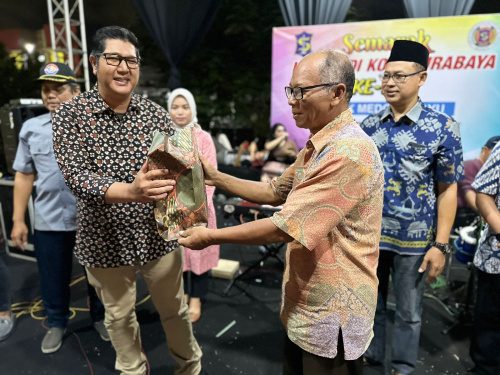 Pisah sambut lurah Medokan Ayu, warga berharap kebaikan terus berlanjut