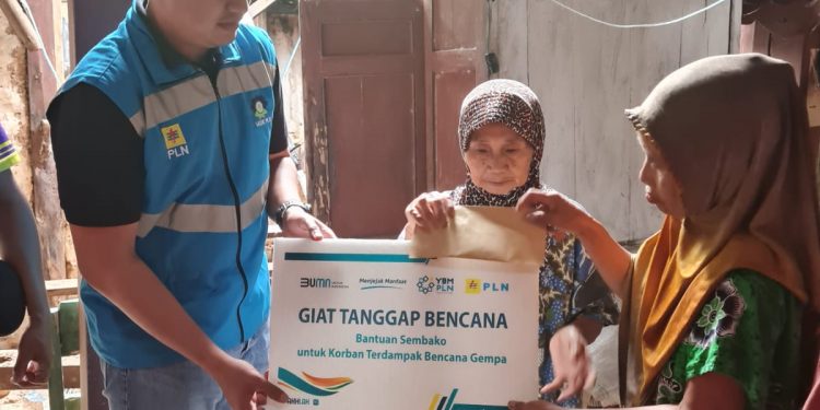 PLN gercep salurkan bantuan sembako kepada warga terdampak gempa di Pacitan dan Trenggalek