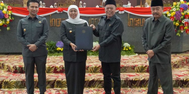 DPRD Jatim menerima dan menyetujui Pertanggungjawaban Pelaksanaan APBD Jatim 2022