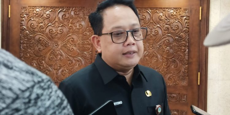 Pemprov Jatim terancam akan kehilangan Pendapatan 500 M bila pambagian hasil PKB lebih besar Ke Kota Kabupaten