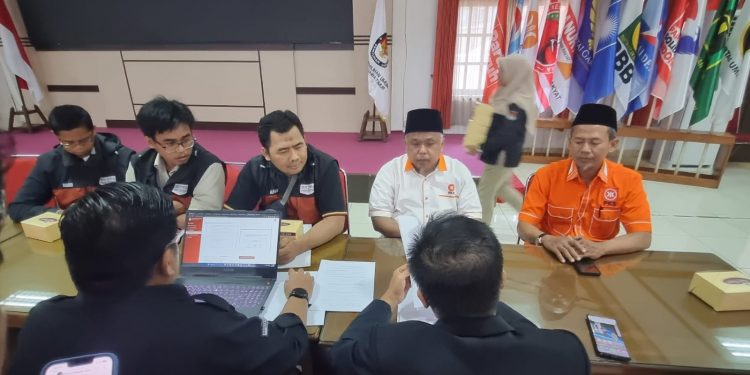 Berkas perbaikan BCAD PKS Jatim dinyatakan lengkap,  Ketua PKS Jatim minta Bacaleg layani rakyat