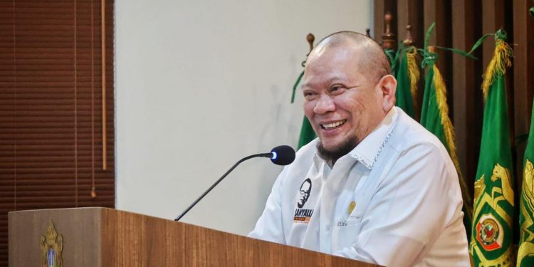 Bertemu Jokowi, LaNyalla sampaikan perlunya kembali ke rumusan pendiri bangsa sampai persoalan surat ijo kota Surabaya