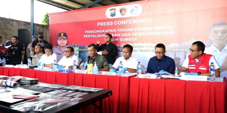 Sejumlah 166 ton solar subsidi berhasil diungkap dan diamankan Pertamina dan Polri dari pelaku penimbunan