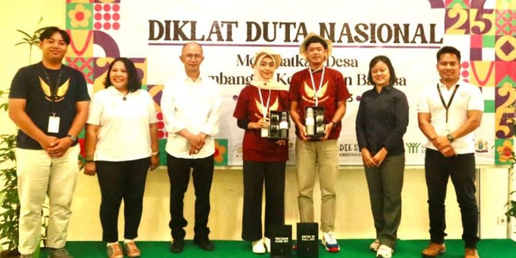 Gandeng Kadin Jatim dan Sampoerna, Alit Indonesia Beri Pelatihan Duta Dewa Dewi Ramadaya
