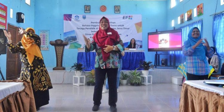 Dukung pariwisata Indonesia, EF Kids & Teens berikan pelatihan Bahasa Inggris untuk 50 guru di probolinggo