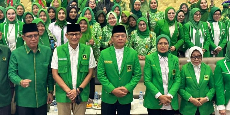 Lantik pengurus WPP, Plt Ketum PPP minta kader wujudkan target 50 kursi DPRRI 2024