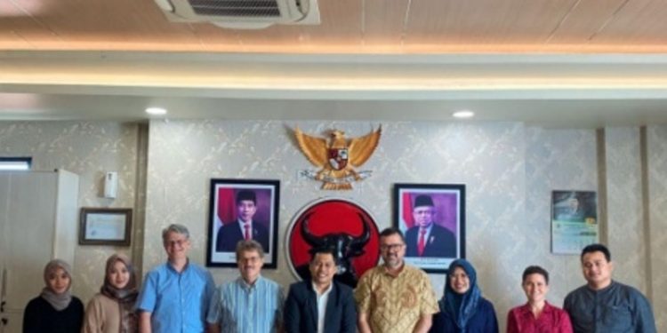 Fraksi PDIP Kota Surabaya jadi jujugan study para ahli politik asing