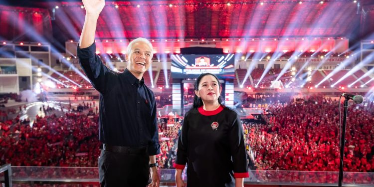 Apel siaga PDIP, Puan kobarkan semangat kader menangkan Ganjar dan sebut Jokowi kesayangan Megawati