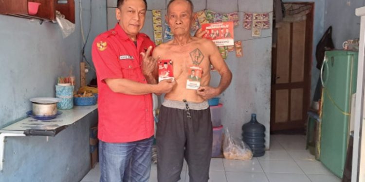 Sosialisasi Ganjar Presiden, Anas Karno disambut banteng lawas dan emak-emak