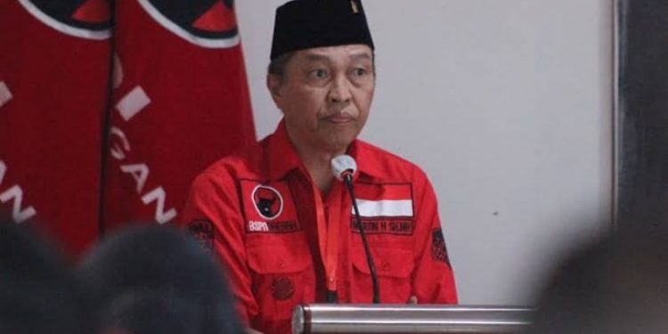 Ganjar masih ungguli Prabowo, Martin: Bukti kader terus bergerak bersama rakyat