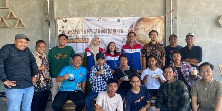 Tingkatkan Keahlian Karang Taruna Tambak Kalisogo dengan Workshop Kopi dan Barista oleh PGN SOR III