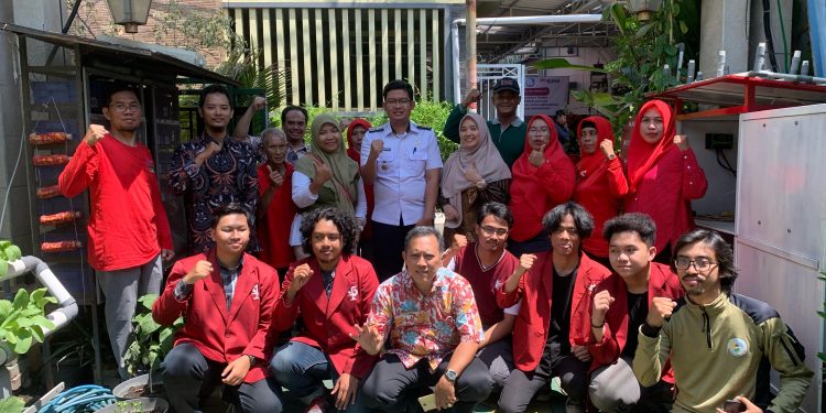 Smart Kampung Ondomohen: Implementasikan Teknologi & Listrik Alternatif