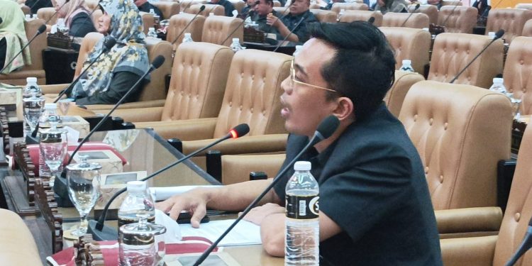 Interupsi di sidang Paripurna terkait perbedaan data KUA-PPAS dan Nota Gubernur PAPBD 2023, Fraksi Gerindra: Ini rawan pelanggaran hukum