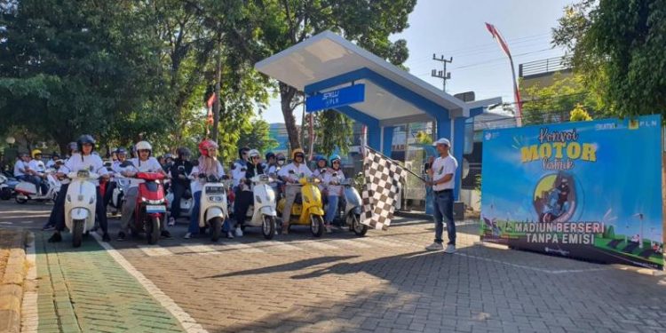 PLN ajak masyarakat Madiun birukan langit dengan Kendaraan Listrik (EV)