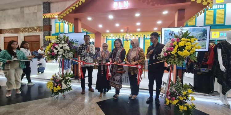 PLN Jawa Timur Buka Inacraft dan Memperkenalkan 8 Mitra Binaan ke Pasar Internasional