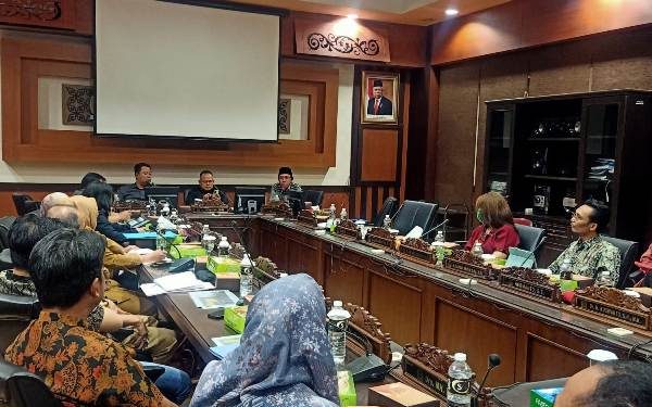 Beroperasinya PPLI B3 Dawarblandong diharapkan semakin membuat pengelolahan limbah B3 industri di Jatim lebih baik