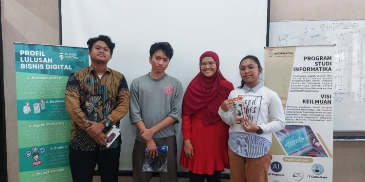 Institut Teknologi Telkom Surabaya Berperan Besar dalam Pelatihan Analisis Media Sosial untuk Meningkatkan Talenta Digital di Indonesia