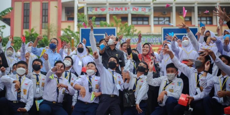 Tandai HORI ke-77, Ribuan Pelajar Surabaya bersiap menyambut KM 8
