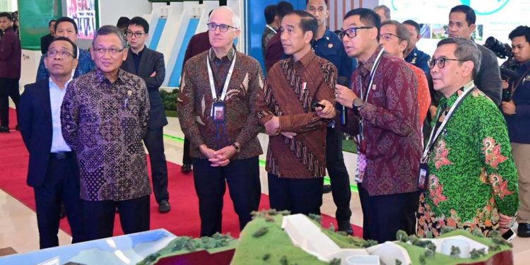 Dirut PLN Paparkan Rencana Pengembangan Energi Hydropower di Hadapan Presiden Joko Widodo