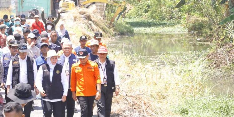 Gubernur Khofifah ajak lakukan pengerukan Sungai Avour Sidoarjo jelang musim hujan