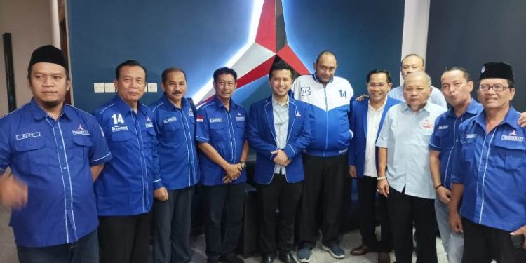 Emil Dardak: Saatnya kader tidur, mandi dan makan di dapilnya untuk kemenangan Demokrat dan Prabowo – Gibran