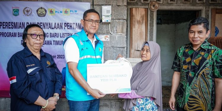 Sebanyak 291 warga Kecamatan Tumpang terima Bantuan Pasang Baru Listrik (BPBL) dari PLN