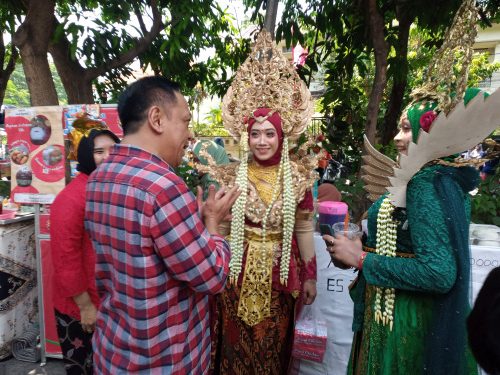 Pawai Budaya dan bazar UMKM peringati Hari Pahlawan, Anas Karno: Memperkuat ekonomi kerakyatan