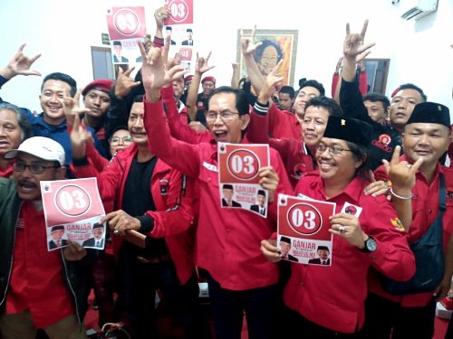Ganjar-Mahfud nomor 3, PDIP Surabaya: Untuk persatuan Indonesia..Merdeka!!!