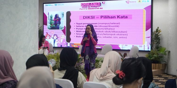 Srikandi PLN di Universitas Airlangga: Perkenalkan PLN dan Advokasi Kesetaraan Gender