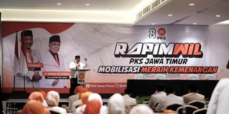 Caleg PKS untuk DPRD Jatim tandatangani Pakta Integritas. Kang Irwan: Ini komitmen kita pada rakyat