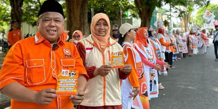 Kampanyekan gagasan Pangan murah, Kerja gampang, Sehat mudah, PKS Jatim gelar flasmob di ratusan titik