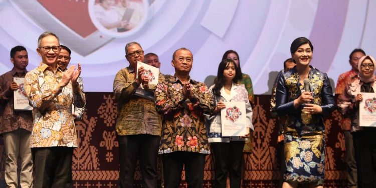 OJK resmi luncurkan Peta Jalan PEPK, wujudkan  masyarakat terliterasi dan terinklusi